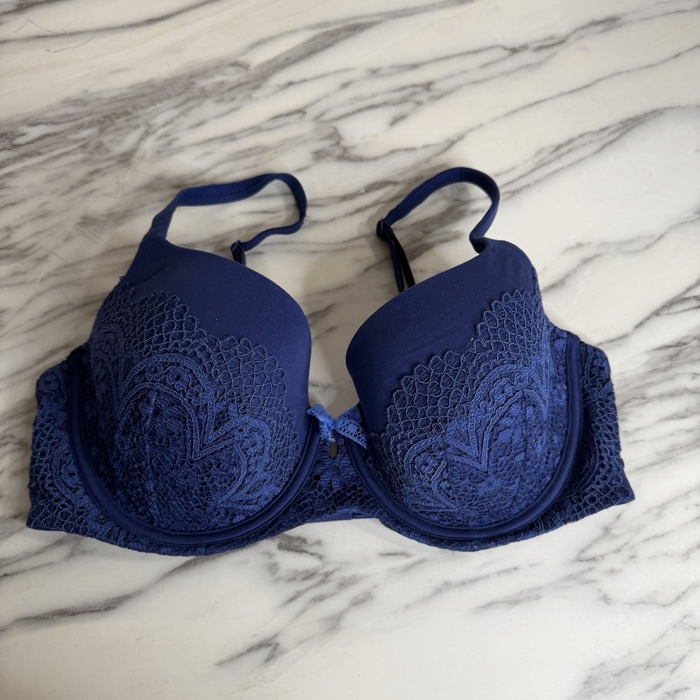 Victoria's Secret Body by Victoria Lined Lace Underwire Demi Bra 36D Blue